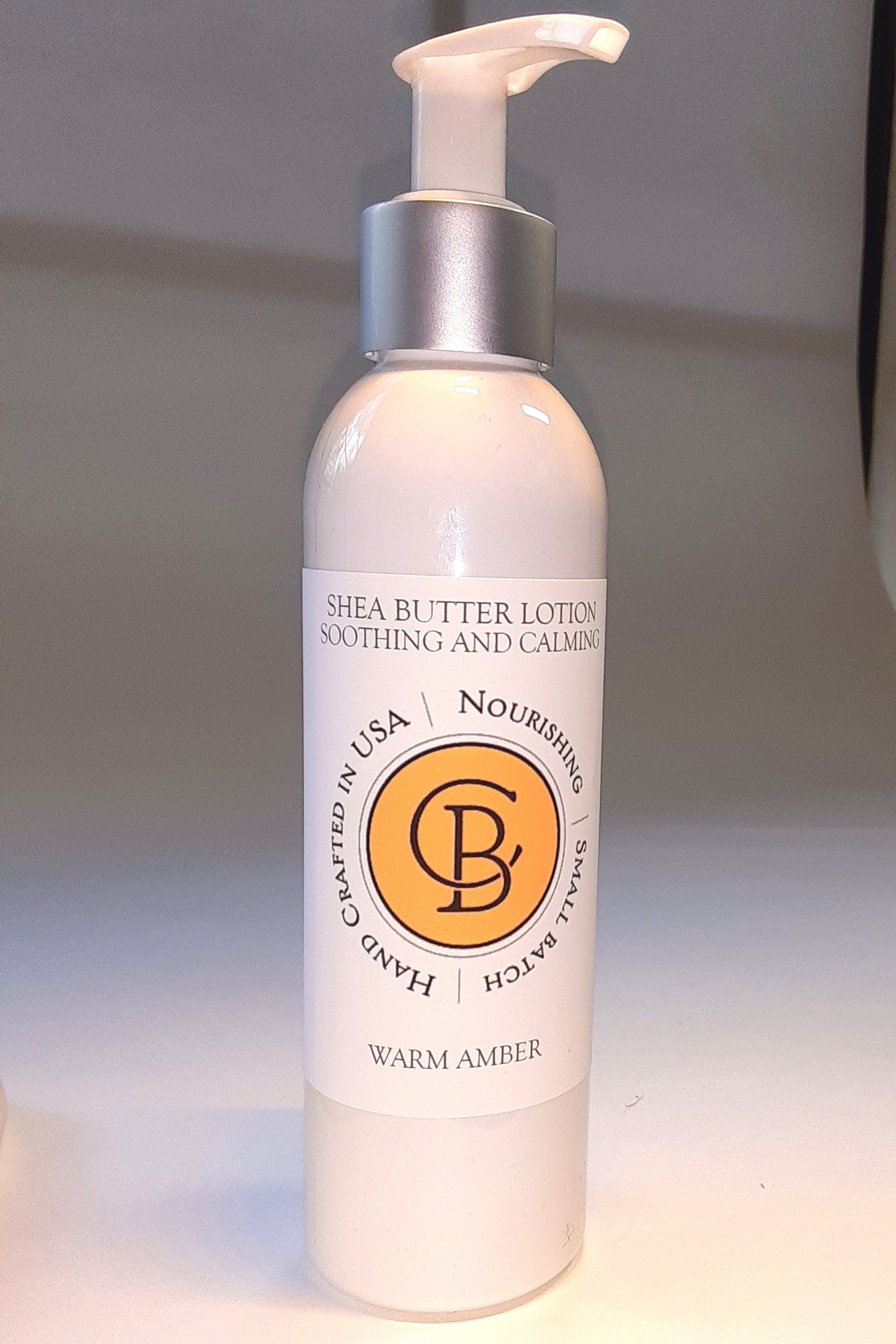 Body Lotion with Shea Butter - Warm Amber Fragrance