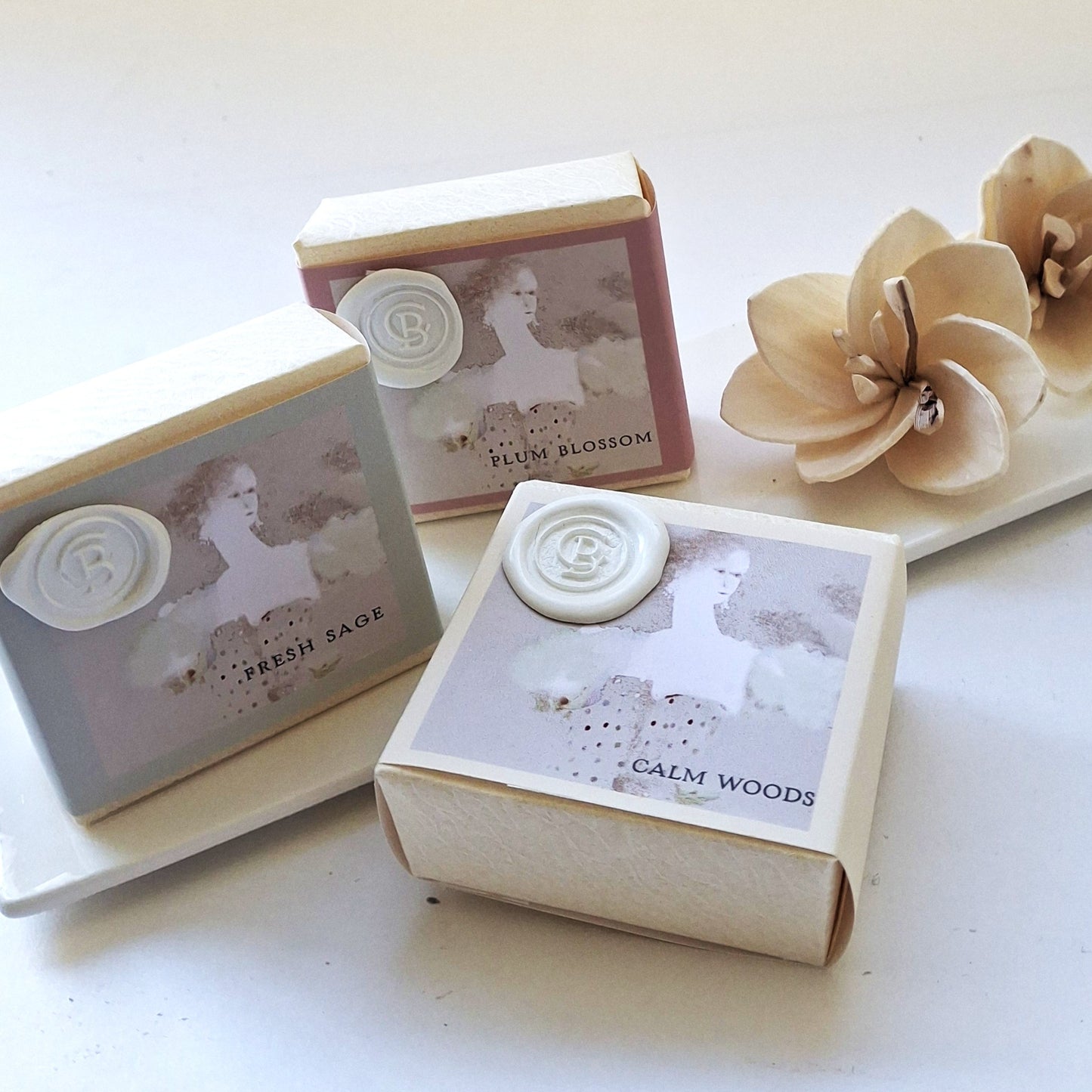 Soap Goat Milk Glycerin and Charcoal - Warm Amber Fragrance